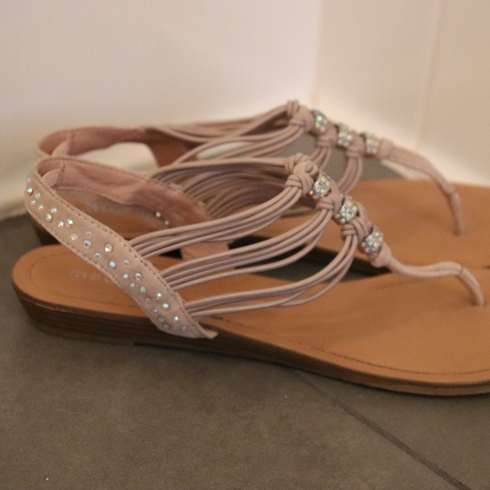 Sandals - Picture 3 of 4